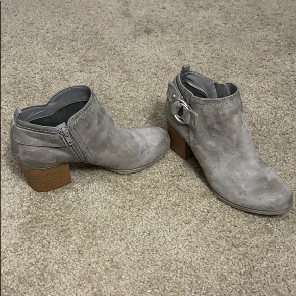 Booties - Picture 4 of 4